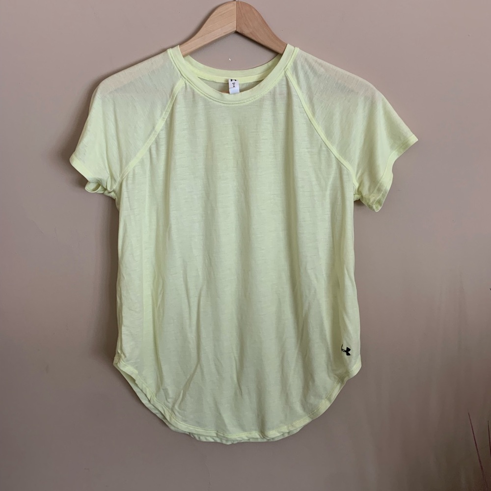 UNDER ARMOUR WORKOUT SHIRT, womens, athletic shirt, very thin, size: M, yellow